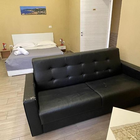 Royal Dante Bed and Breakfast Napels Buitenkant foto