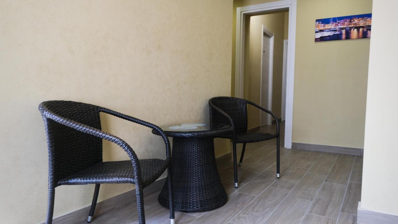 Royal Dante Bed and Breakfast Napels Buitenkant foto