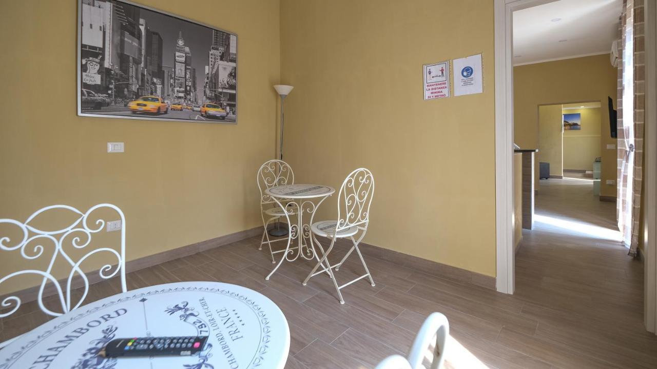 Royal Dante Bed and Breakfast Napels Buitenkant foto
