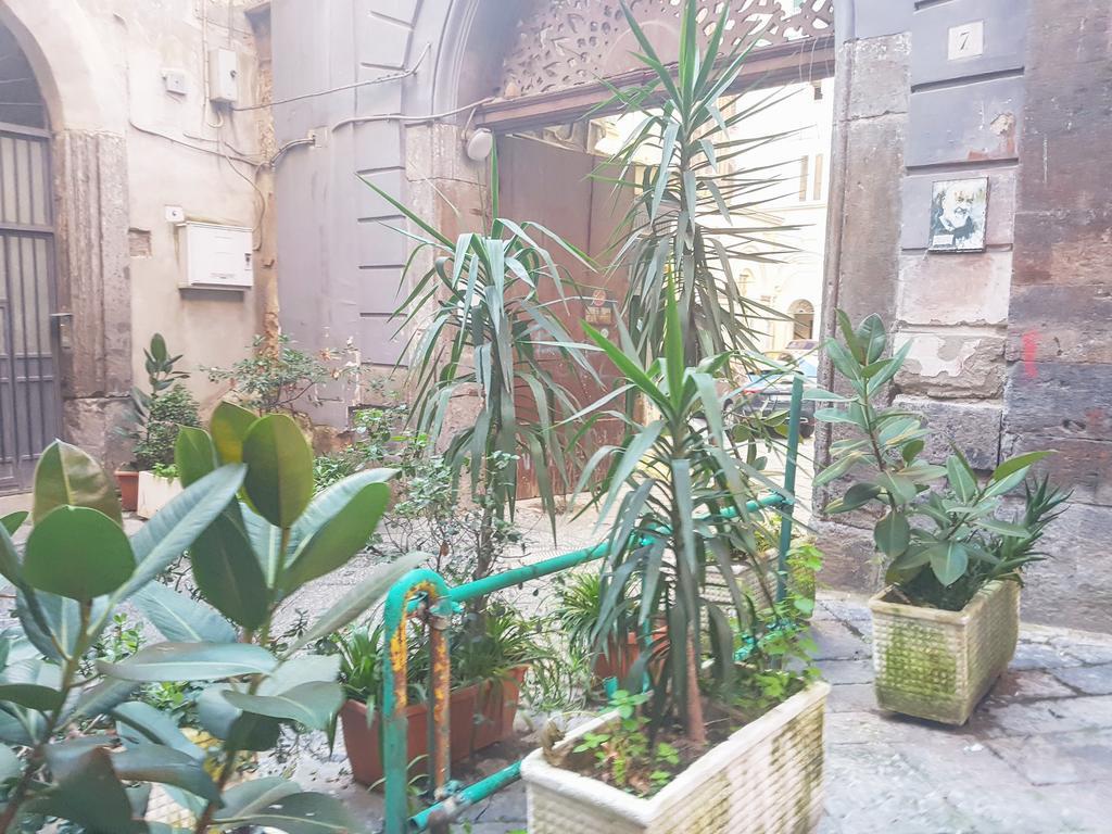 Royal Dante Bed and Breakfast Napels Buitenkant foto