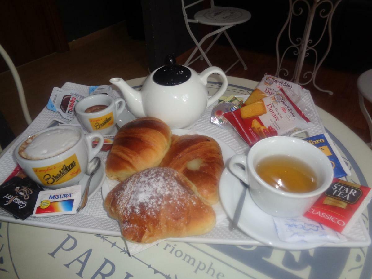Royal Dante Bed and Breakfast Napels Buitenkant foto